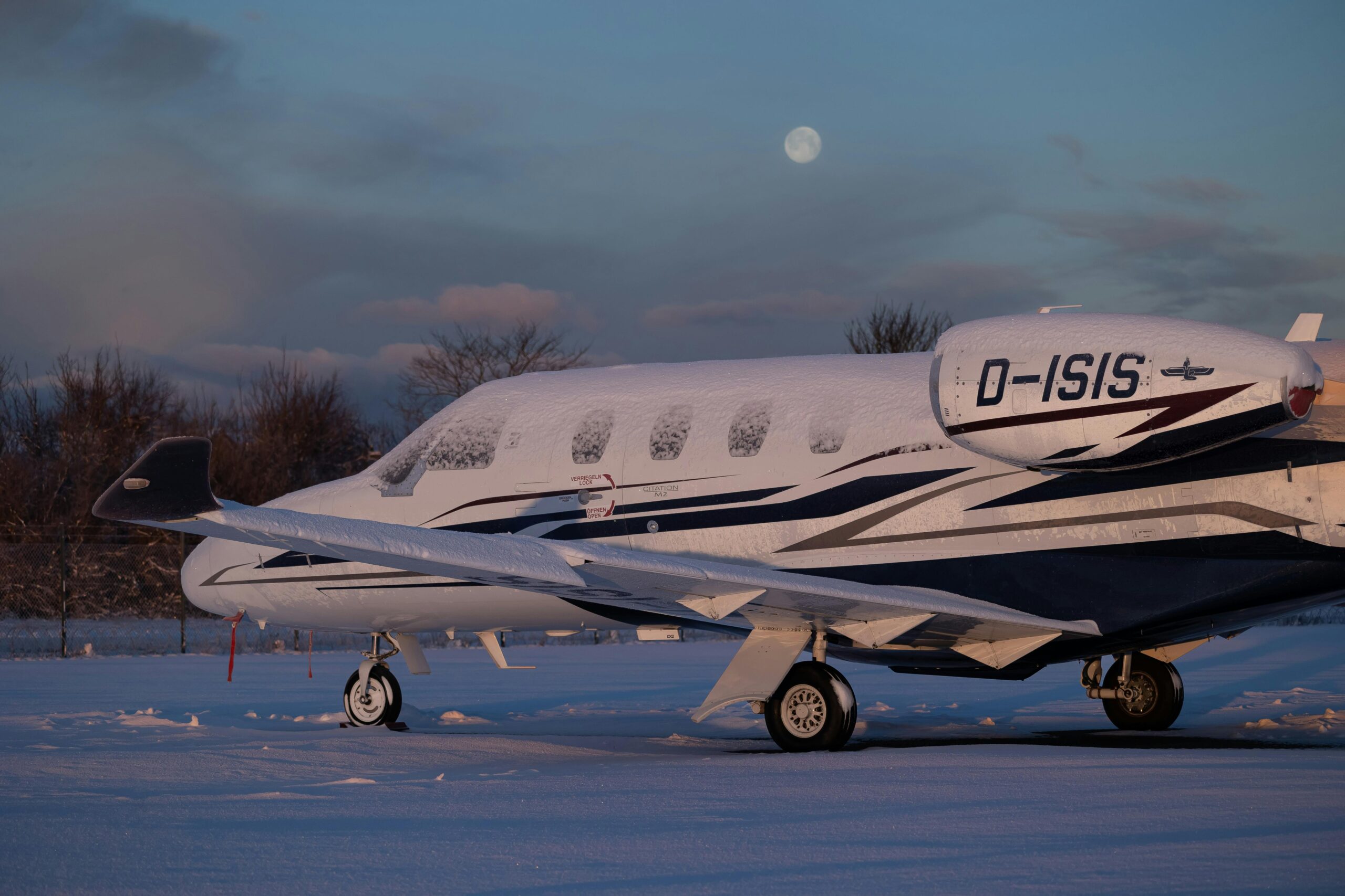 Kup samolot świadomie – na co zwrócić uwagę?
